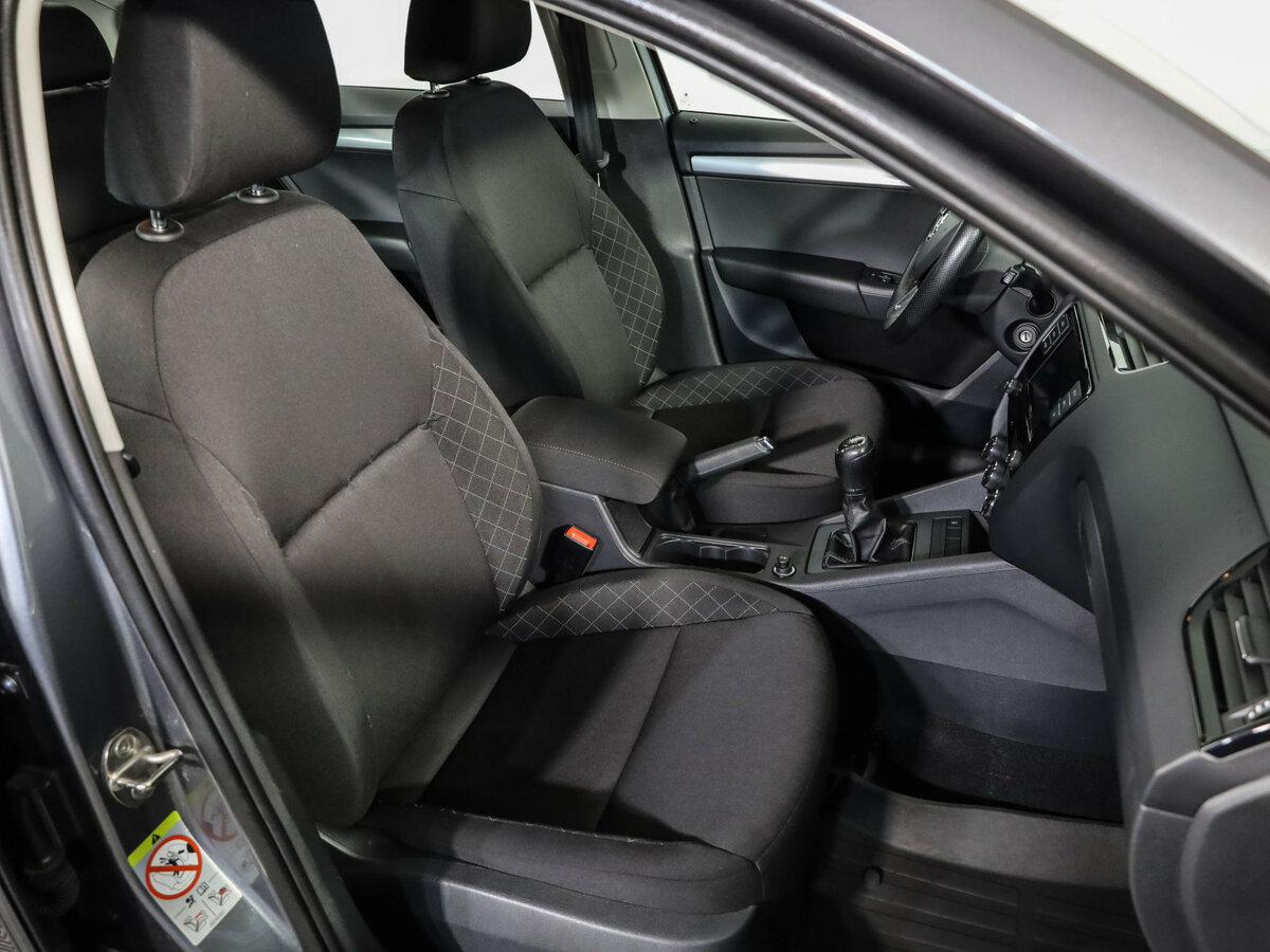 Skoda Octavia III (A7) Рестайлинг, 2019 - Фото №20