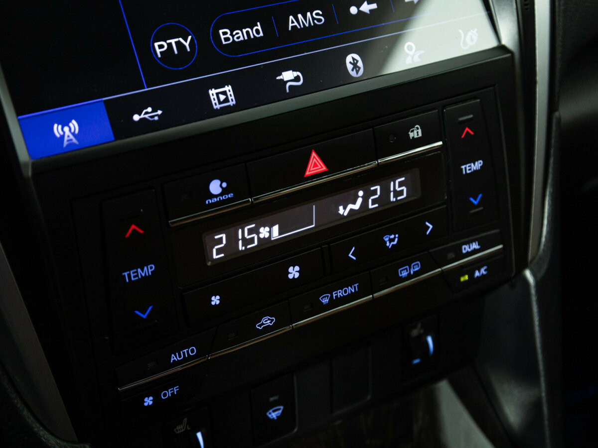 Toyota Camry VII (XV50) Рестайлинг, 2016 - Фото №15