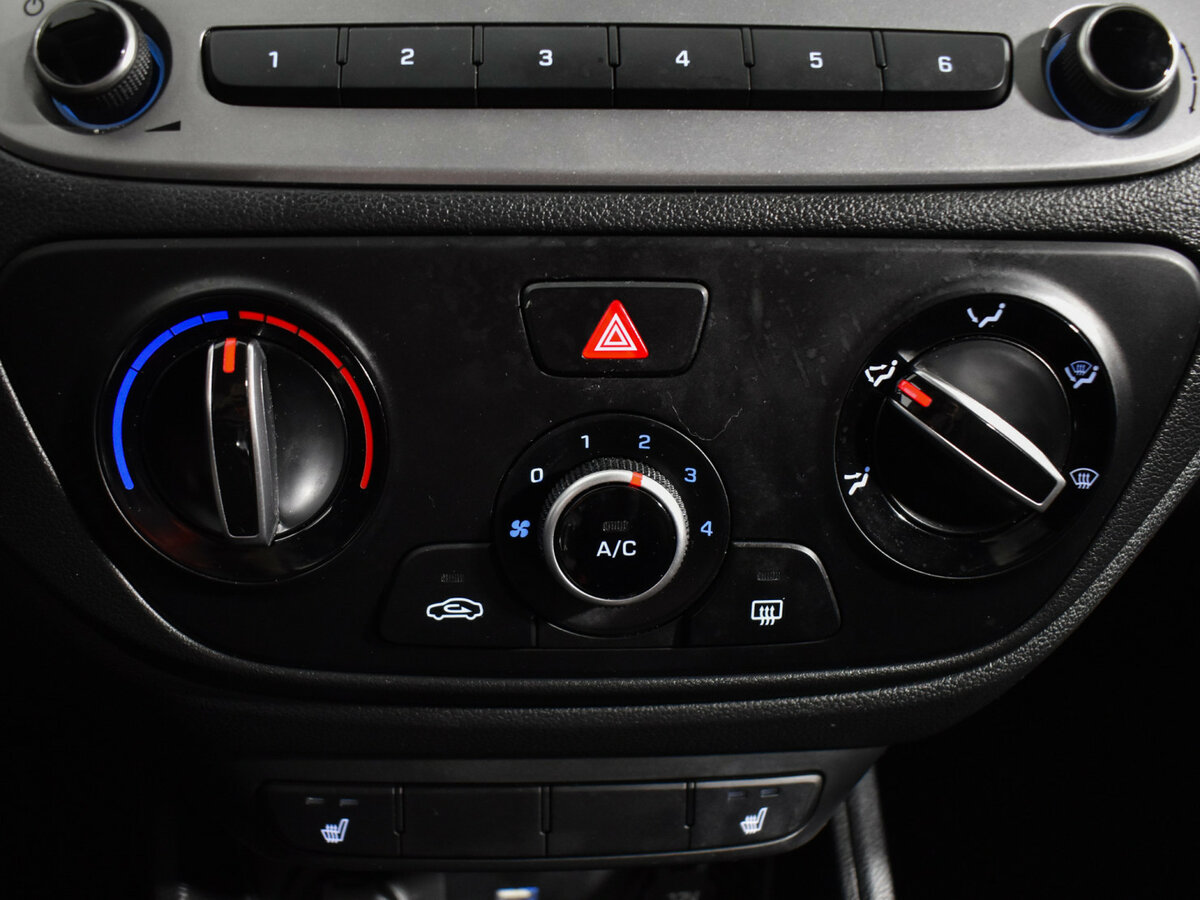 Hyundai Solaris II Рестайлинг, 2020 - Фото №15