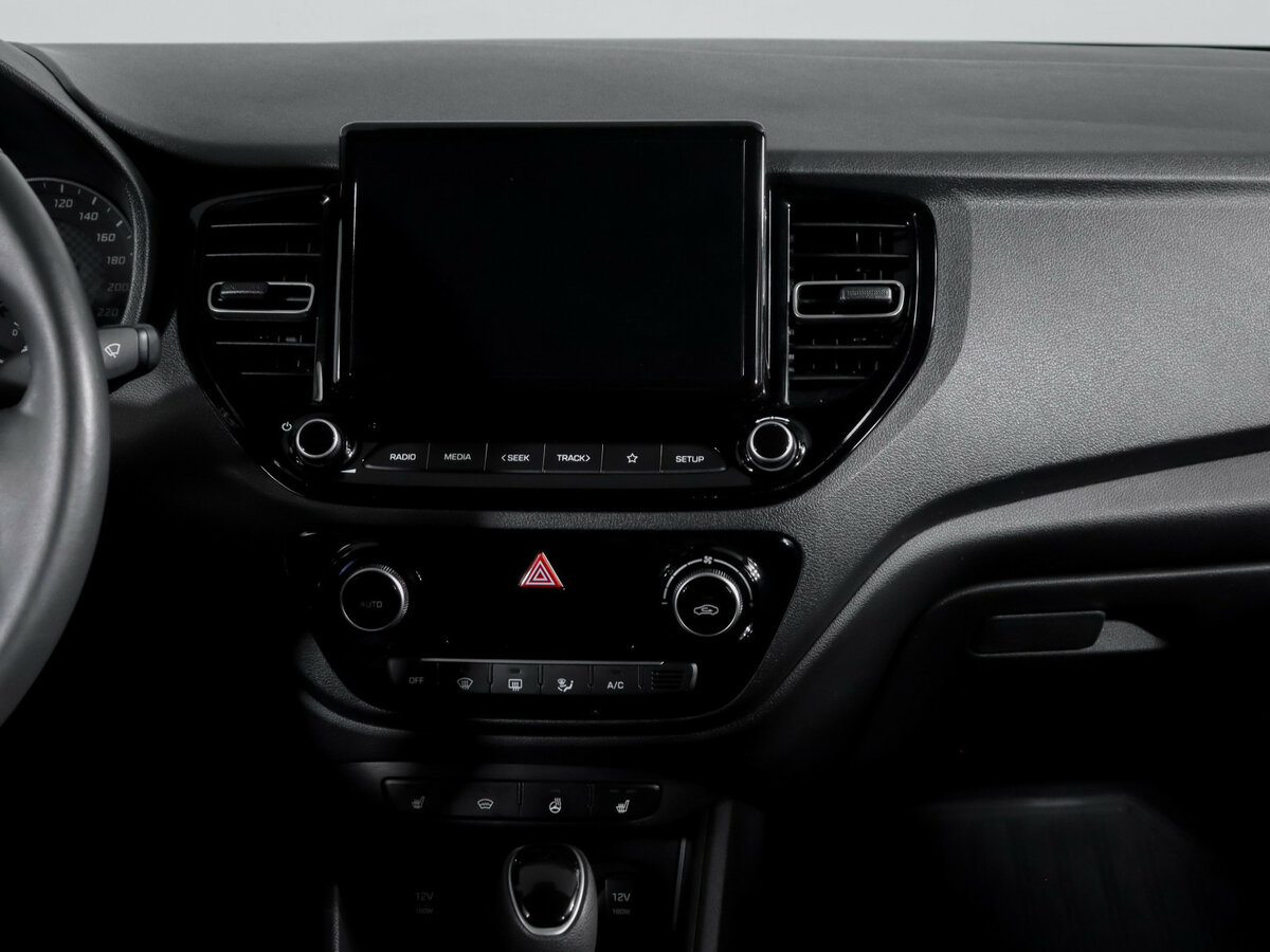 Hyundai Solaris II Рестайлинг, 2021 - Фото №10