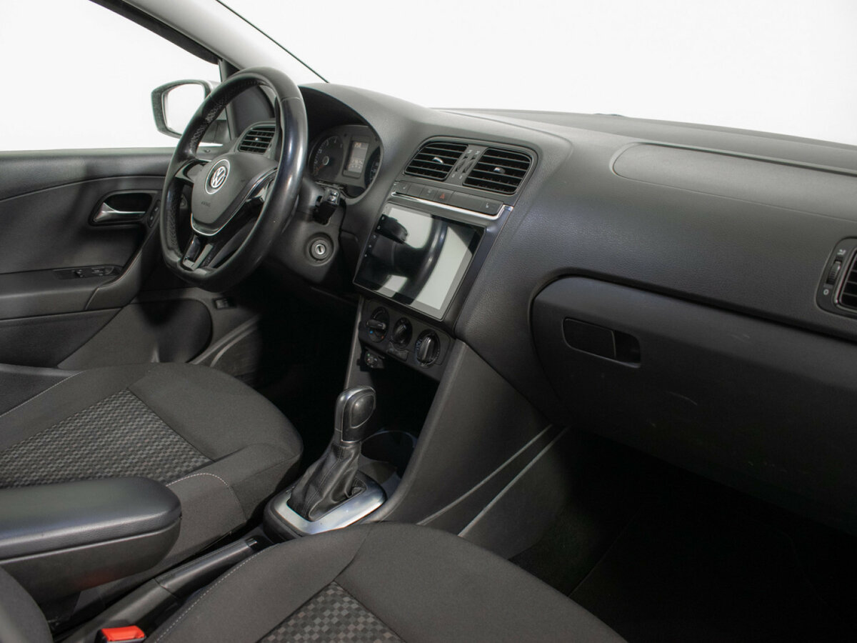 Volkswagen Polo V Рестайлинг, 2016 - Фото №8