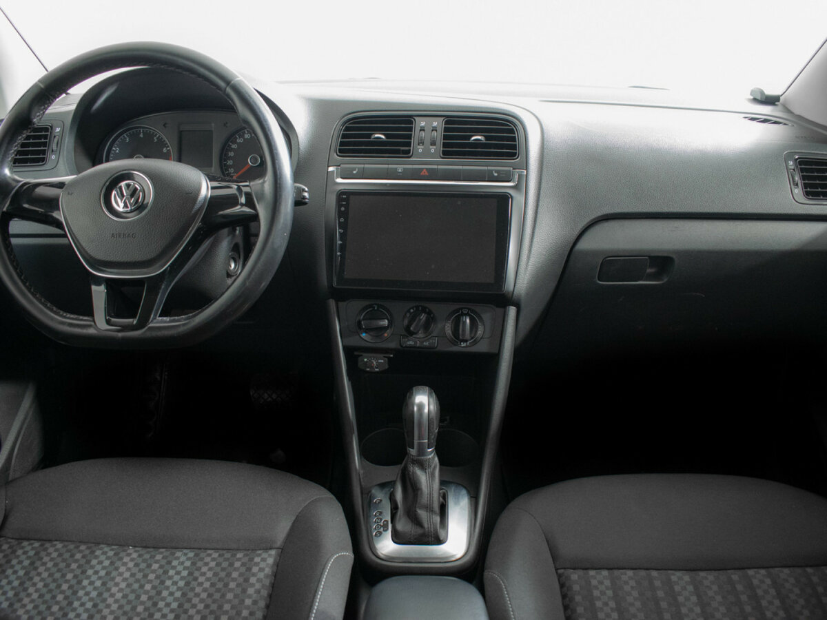 Volkswagen Polo V Рестайлинг, 2016 - Фото №10