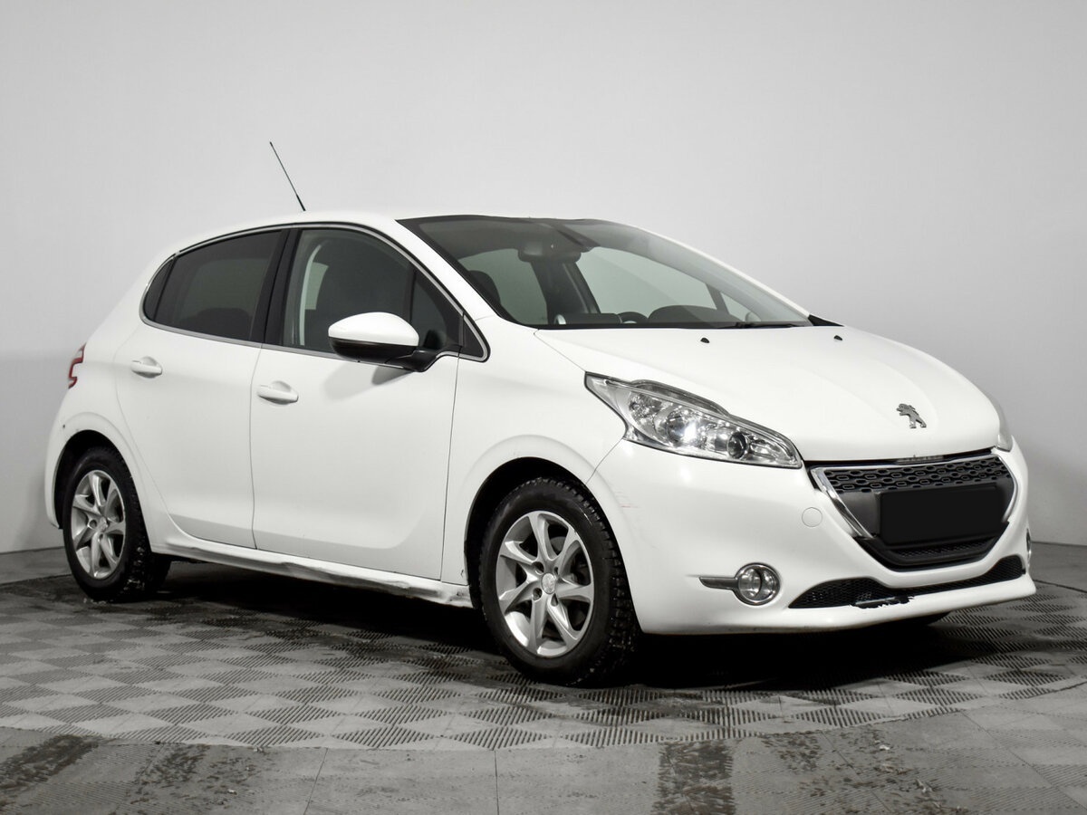 Peugeot 208 I, 2013 - Фото №2