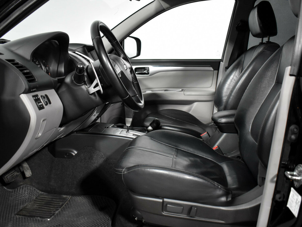 Mitsubishi Pajero Sport II Рестайлинг, 2013 - Фото №8