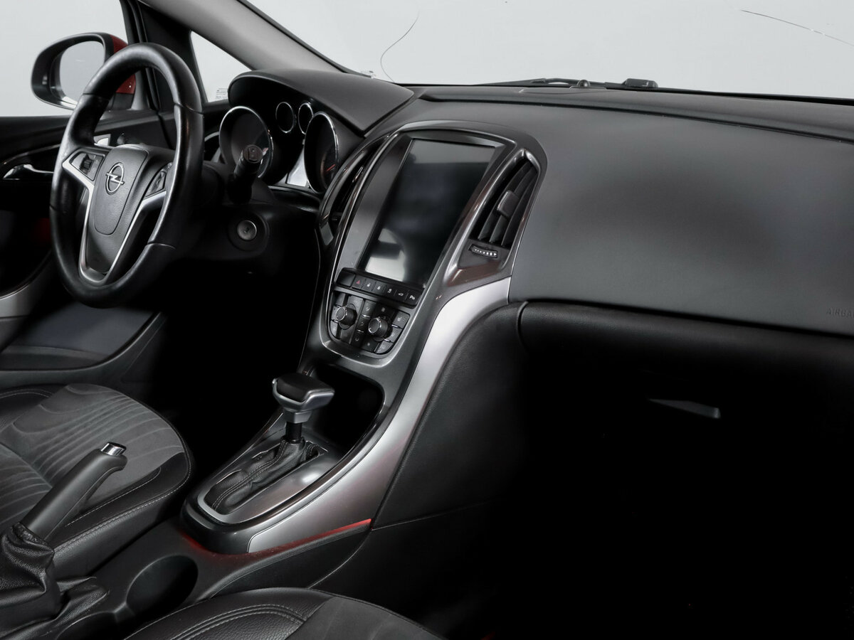 Opel Astra J Рестайлинг, 2013 - Фото №6