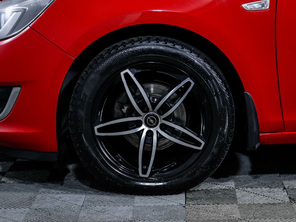 Opel Astra J Рестайлинг, 2013 - Фото №12