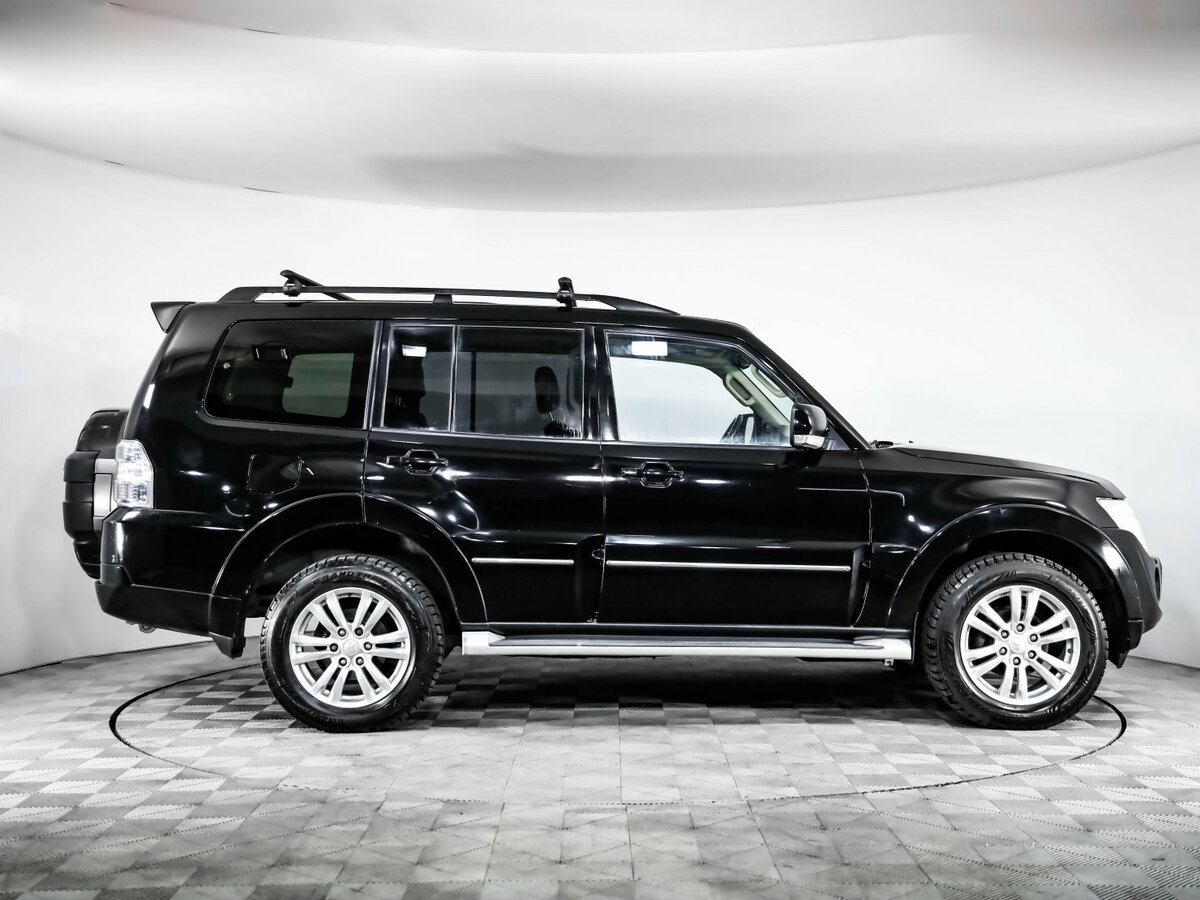 Mitsubishi Pajero IV Рестайлинг 1, 2013 - Фото №3