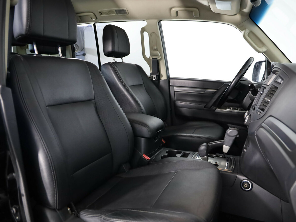 Mitsubishi Pajero IV Рестайлинг 1, 2013 - Фото №11