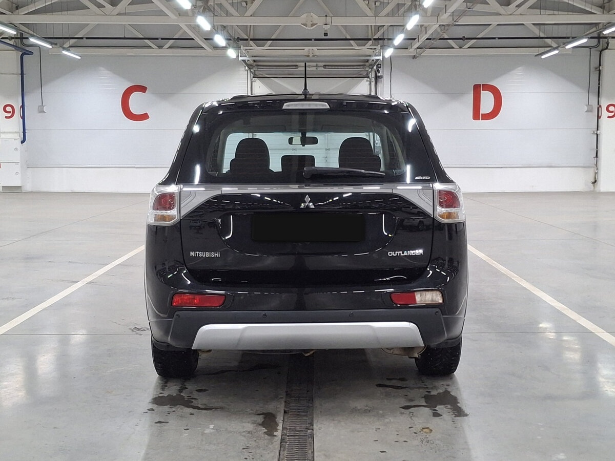 Mitsubishi Outlander III Рестайлинг, 2014 - Фото №5