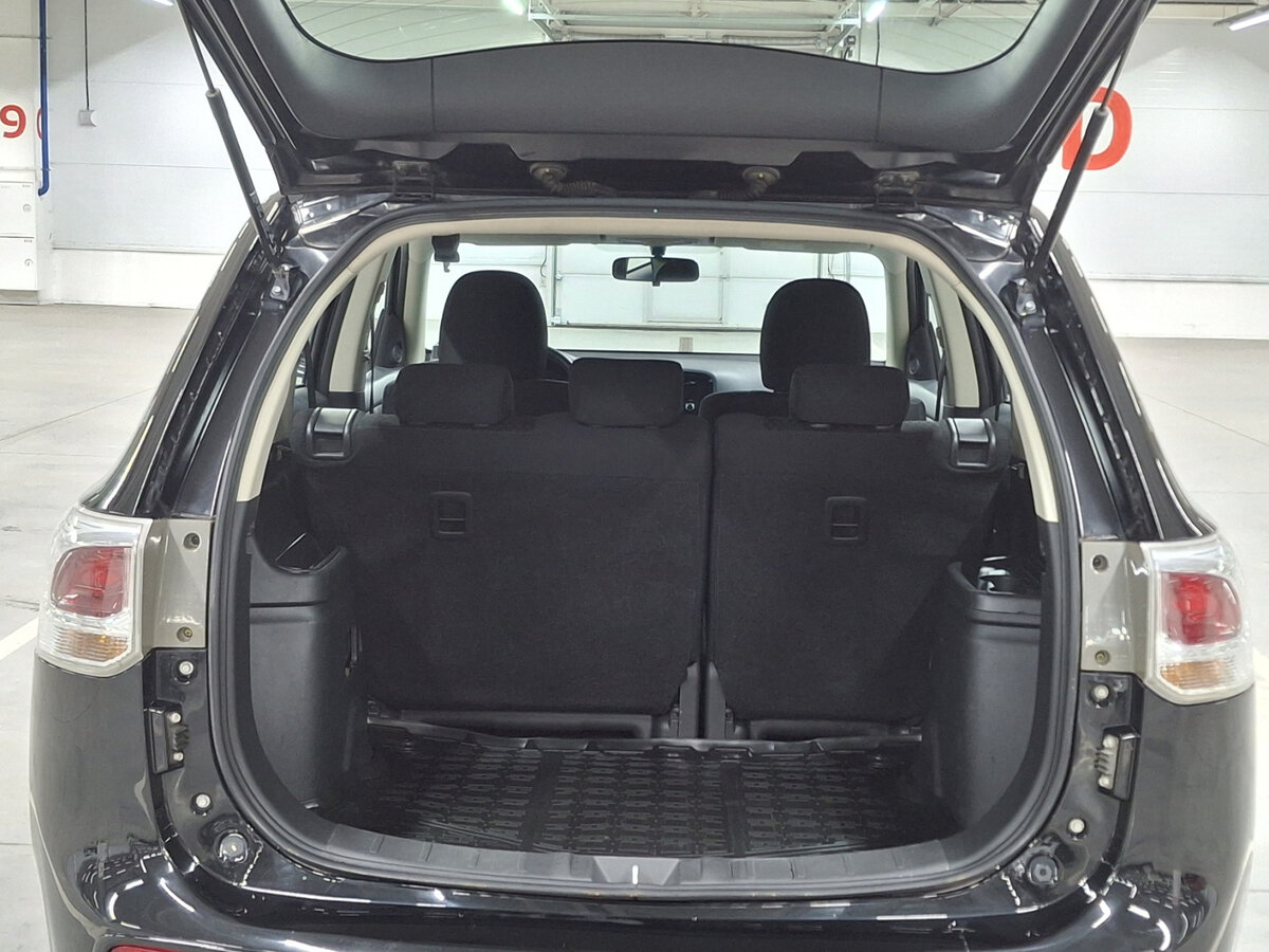 Mitsubishi Outlander III Рестайлинг, 2014 - Фото №8