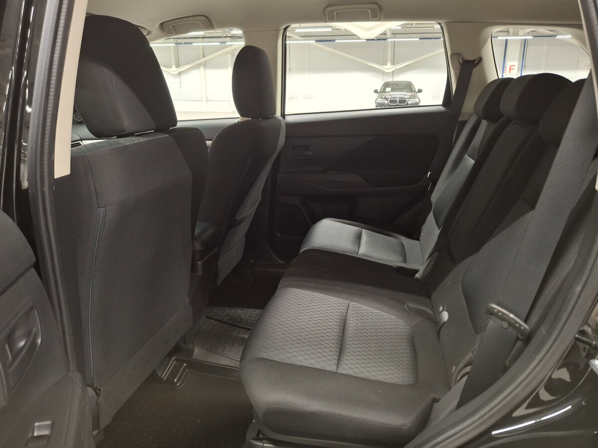 Mitsubishi Outlander III Рестайлинг, 2014 - Фото №10