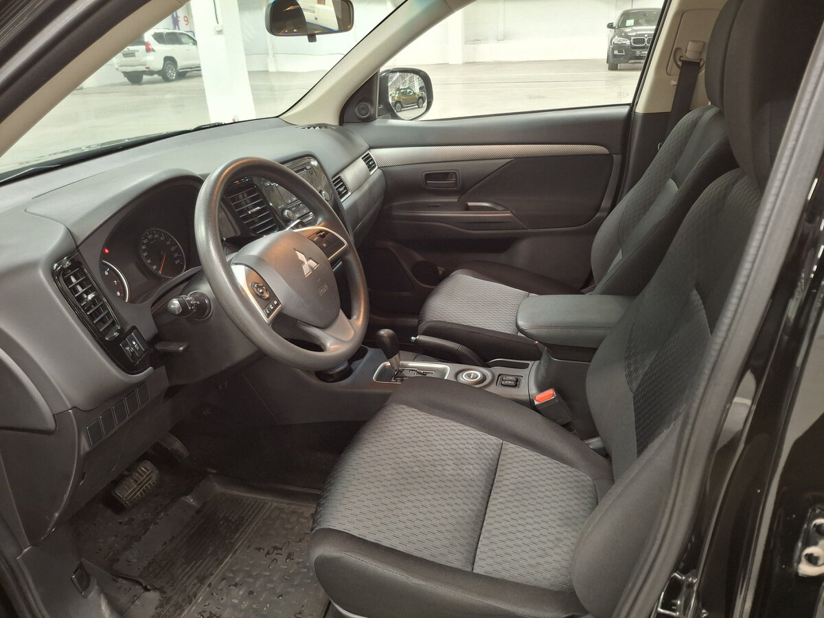 Mitsubishi Outlander III Рестайлинг, 2014 - Фото №14