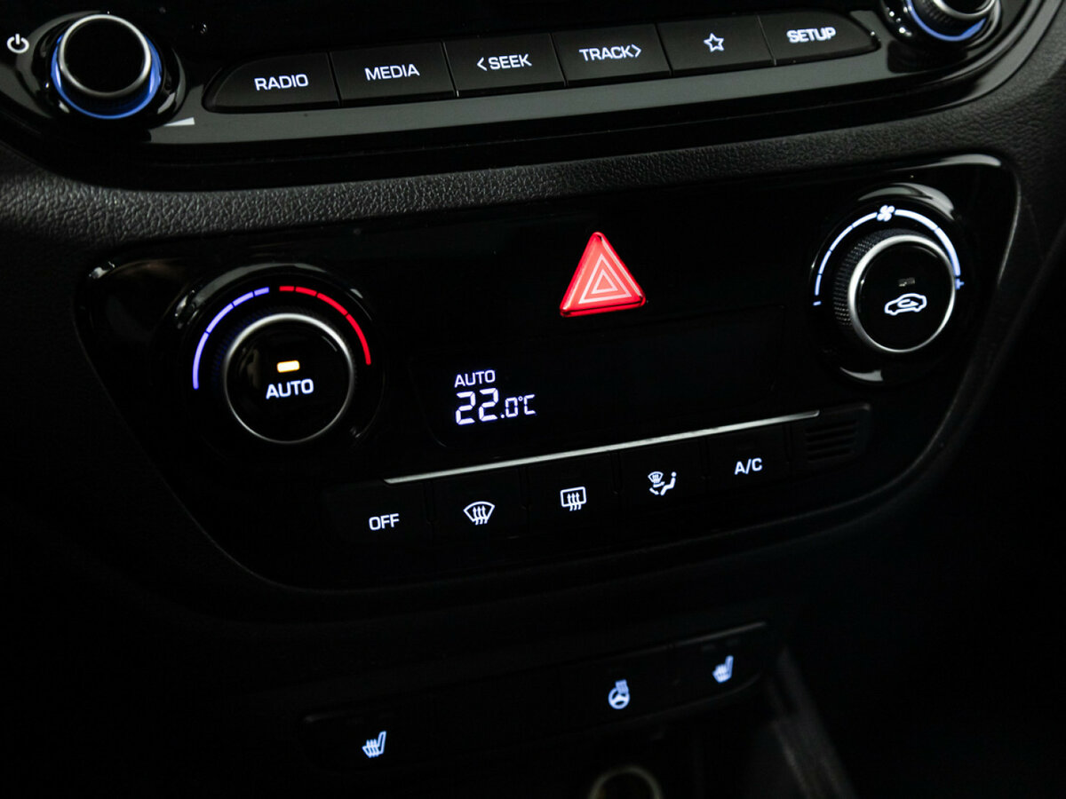 Hyundai Solaris II Рестайлинг, 2021 - Фото №14