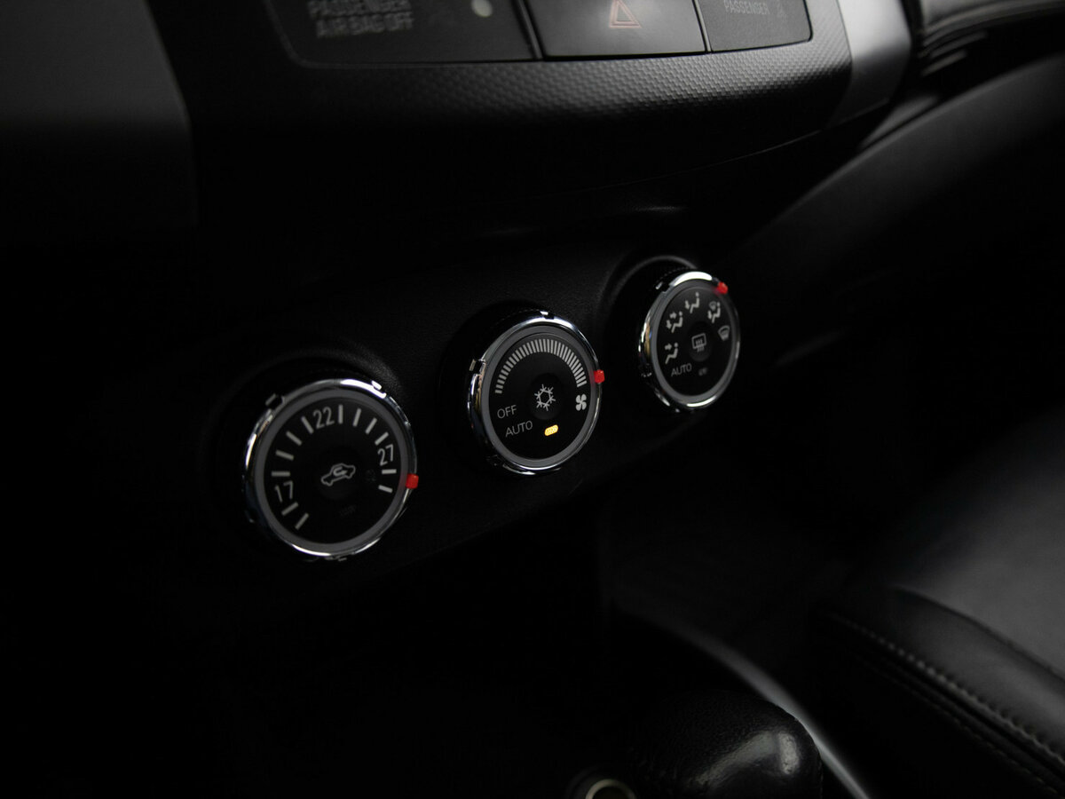 Peugeot 4007, 2012 - Фото №9