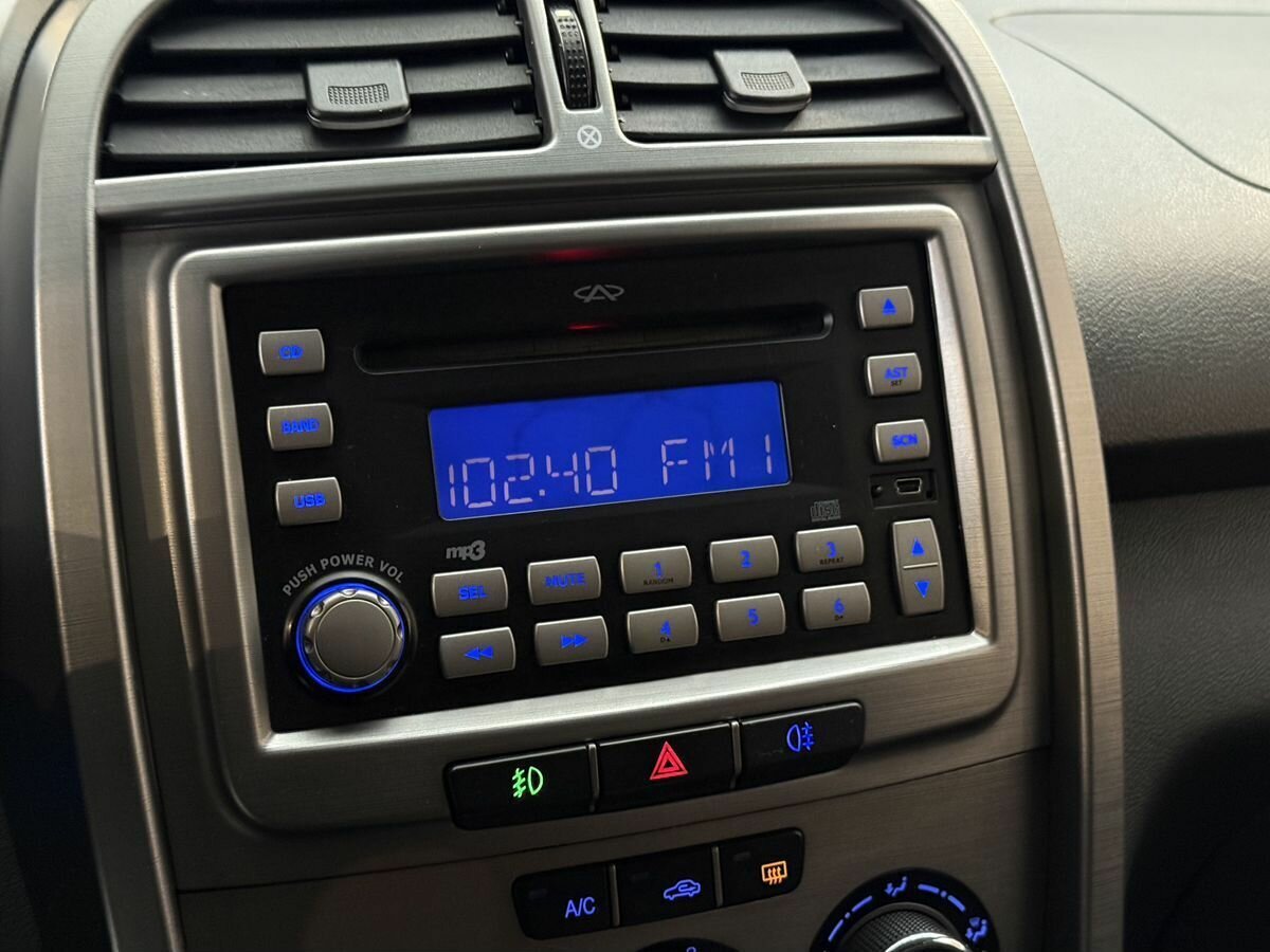 Chery Tiggo (T11) I Рестайлинг (FL), 2015 - Фото №11