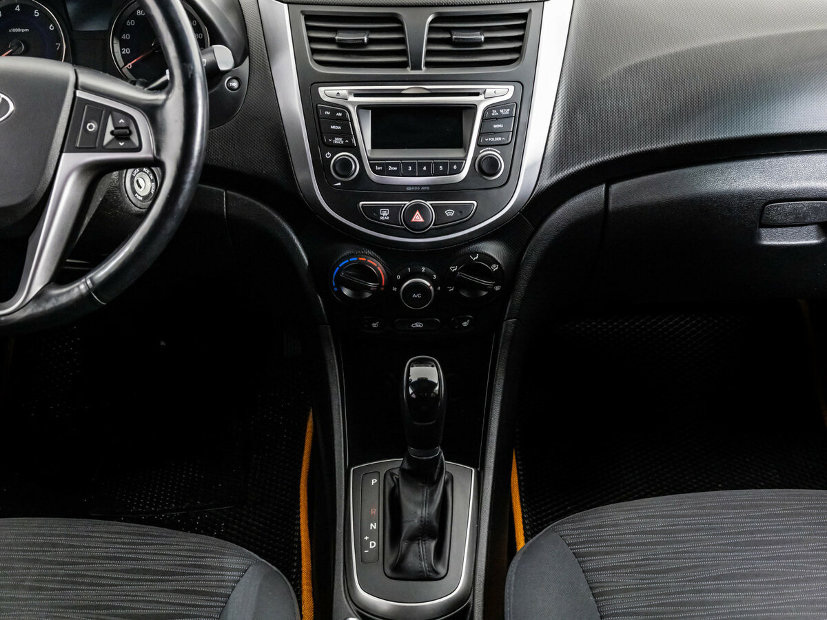 Hyundai Solaris I Рестайлинг, 2014 - Фото №10