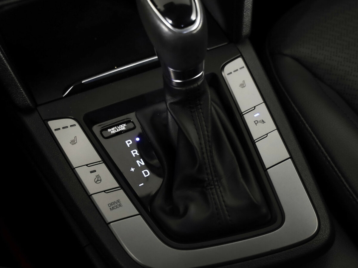 Hyundai Elantra VI (AD), 2016 - Фото №11