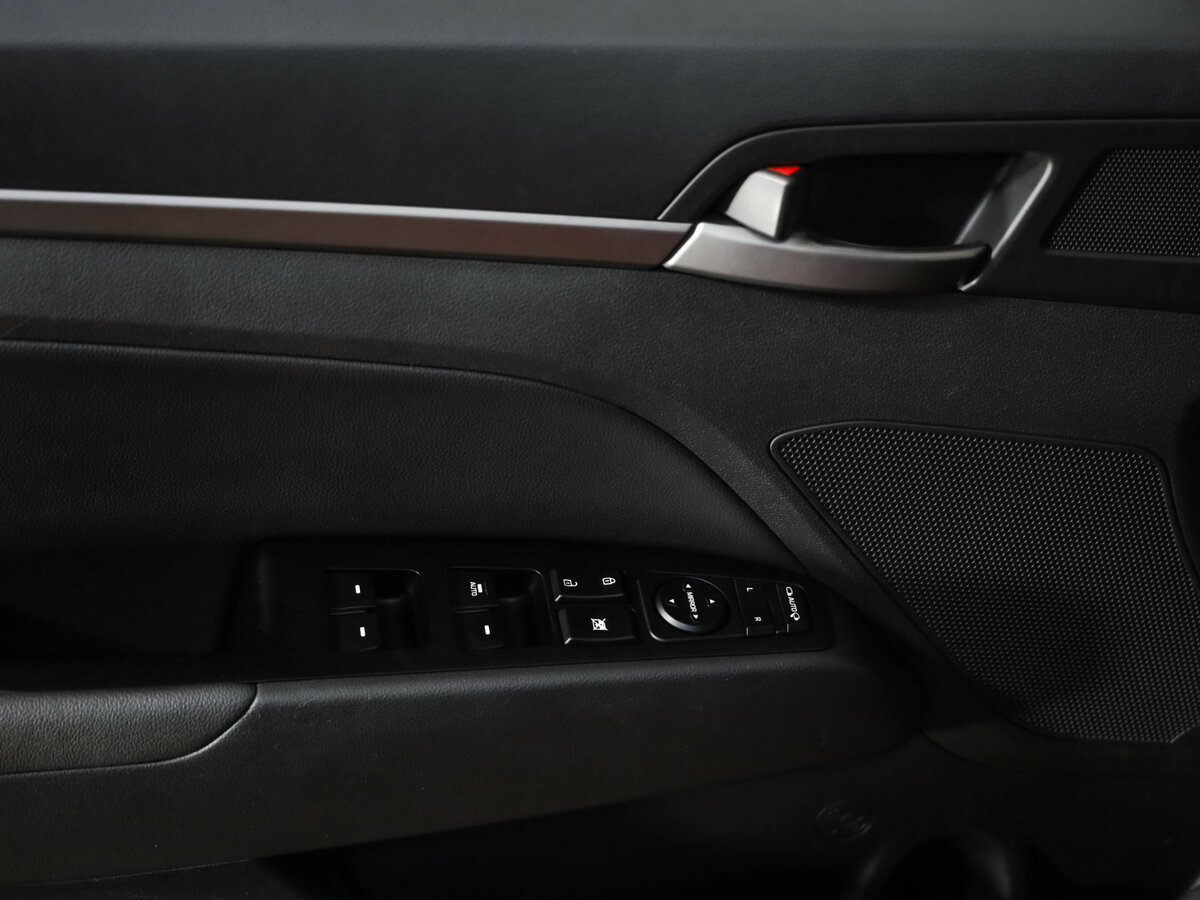 Hyundai Elantra VI (AD), 2016 - Фото №15