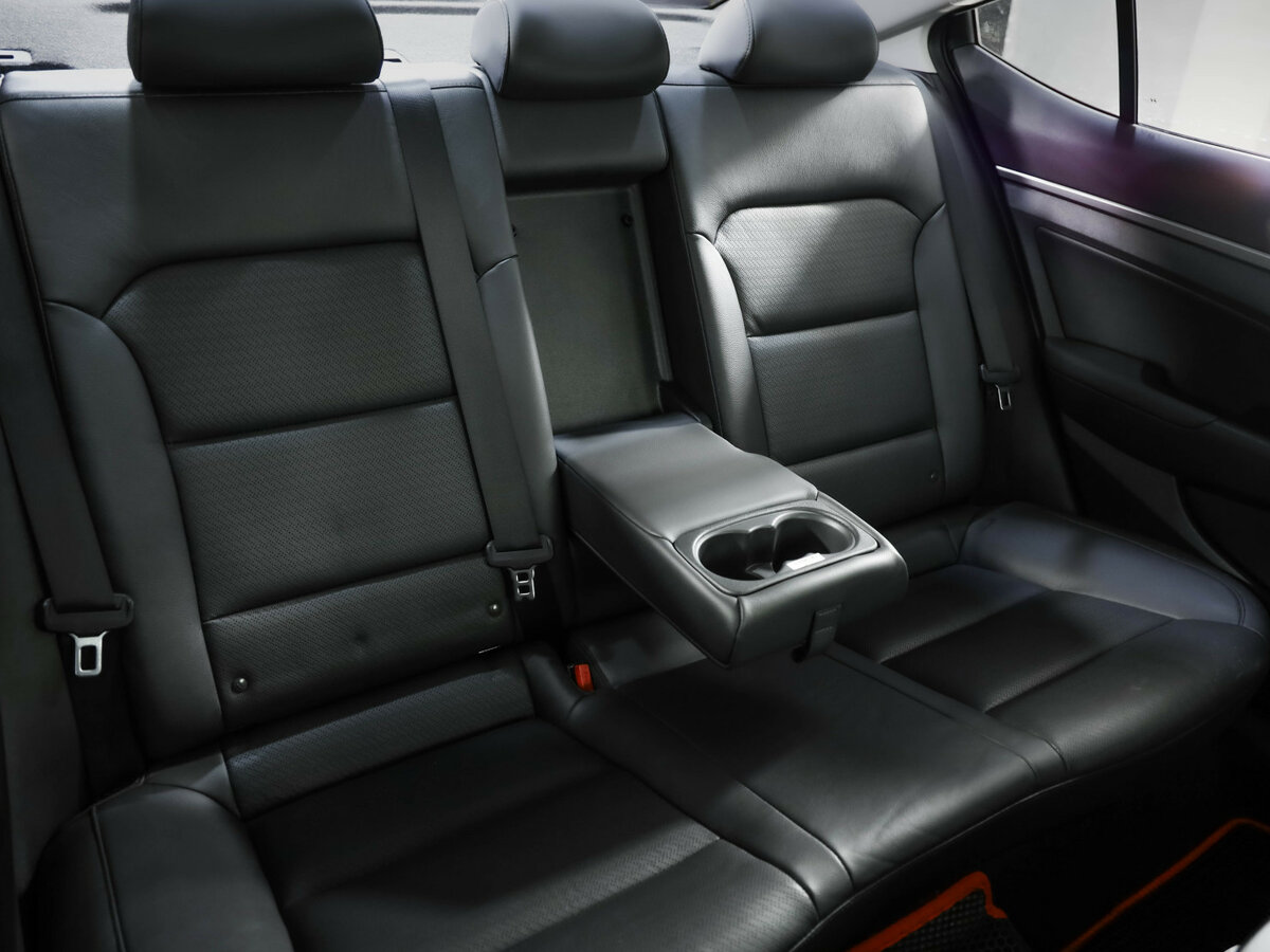 Hyundai Elantra VI (AD), 2016 - Фото №20