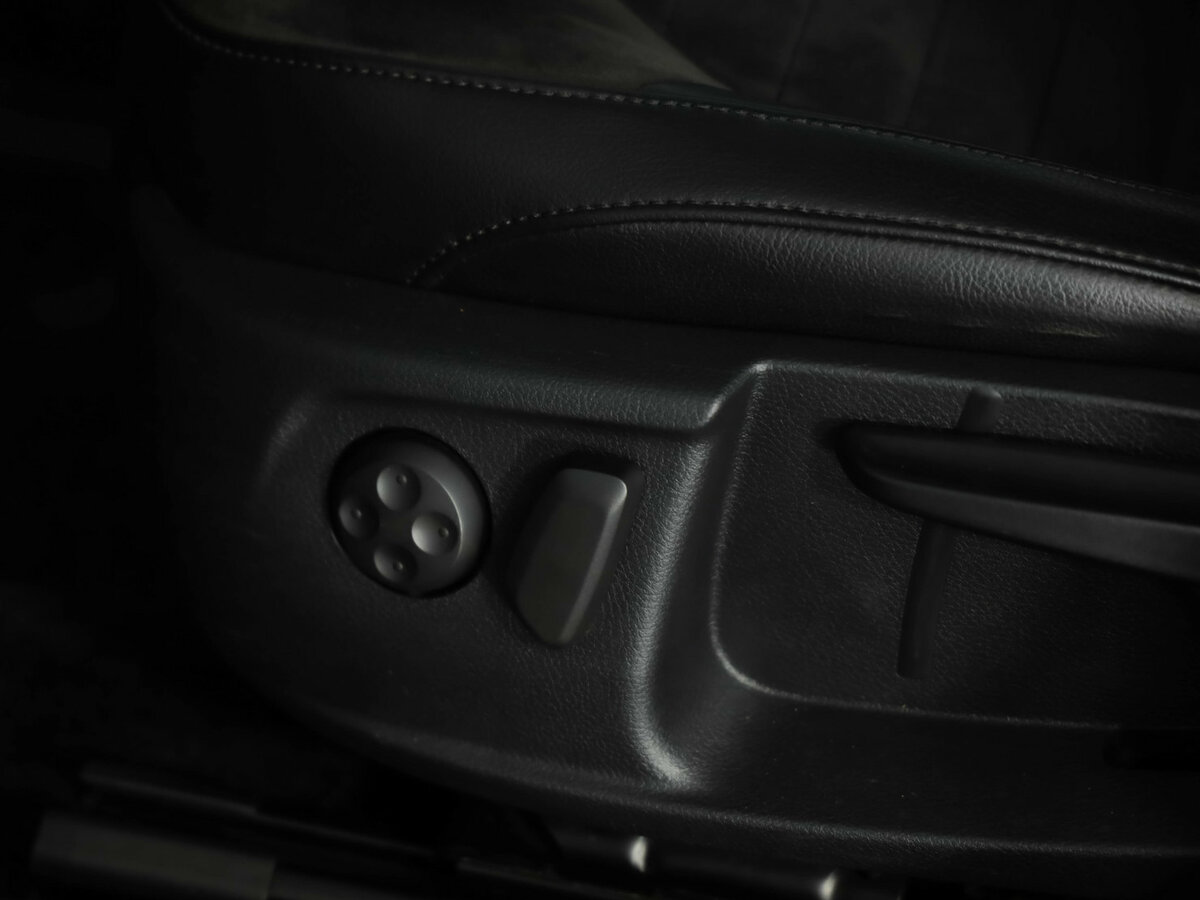 Volkswagen Passat B7, 2014 - Фото №26