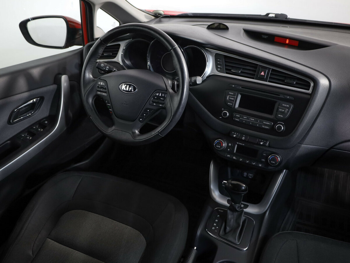 Kia Ceed II Рестайлинг, 2016 - Фото №6