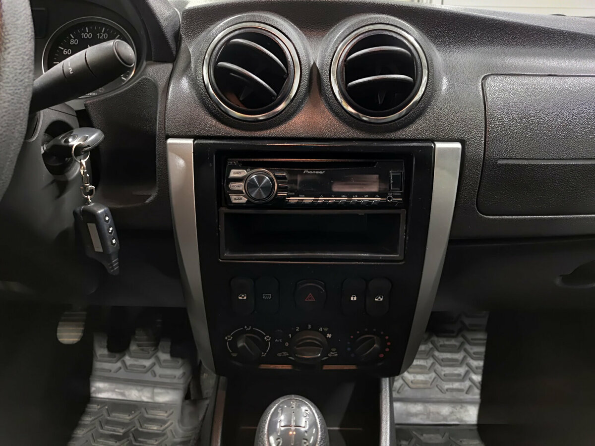 Nissan Almera III (G15), 2015 - Фото №13