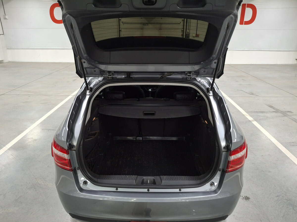 Lada (ВАЗ) Vesta SW I, 2021 - Фото №8