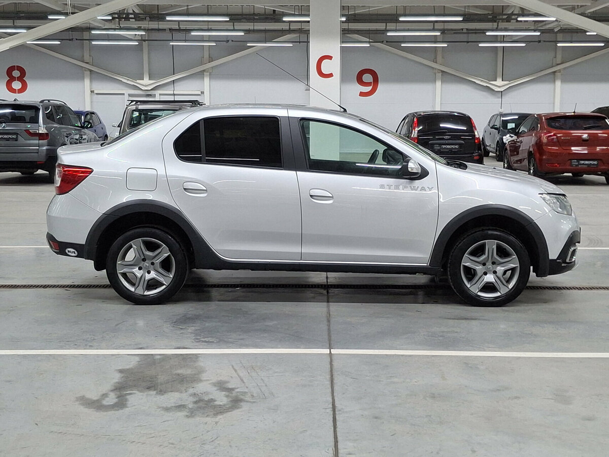 Renault Logan Stepway II Рестайлинг, 2020 - Фото №3