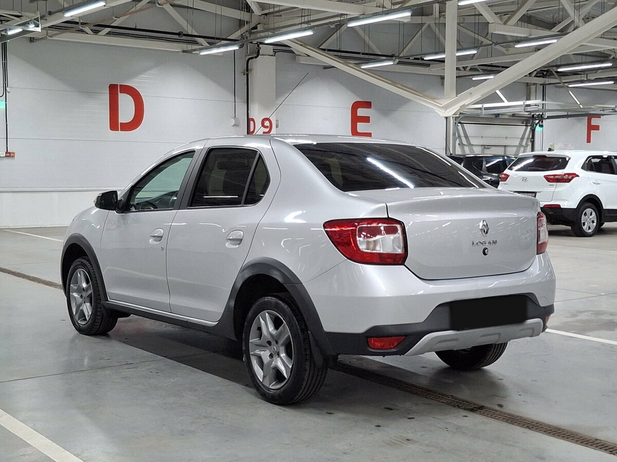 Renault Logan Stepway II Рестайлинг, 2020 - Фото №6