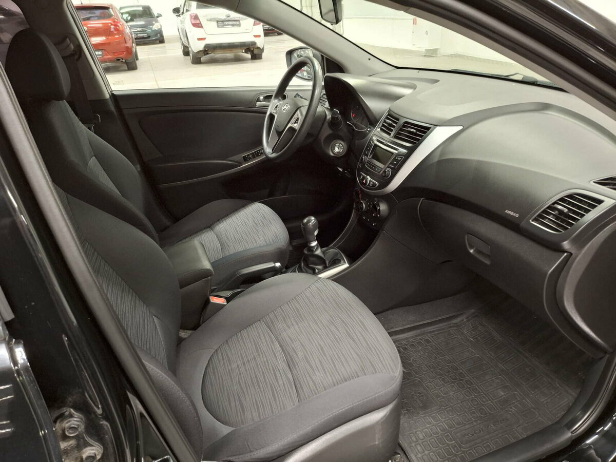 Hyundai Solaris I Рестайлинг, 2016 - Фото №10