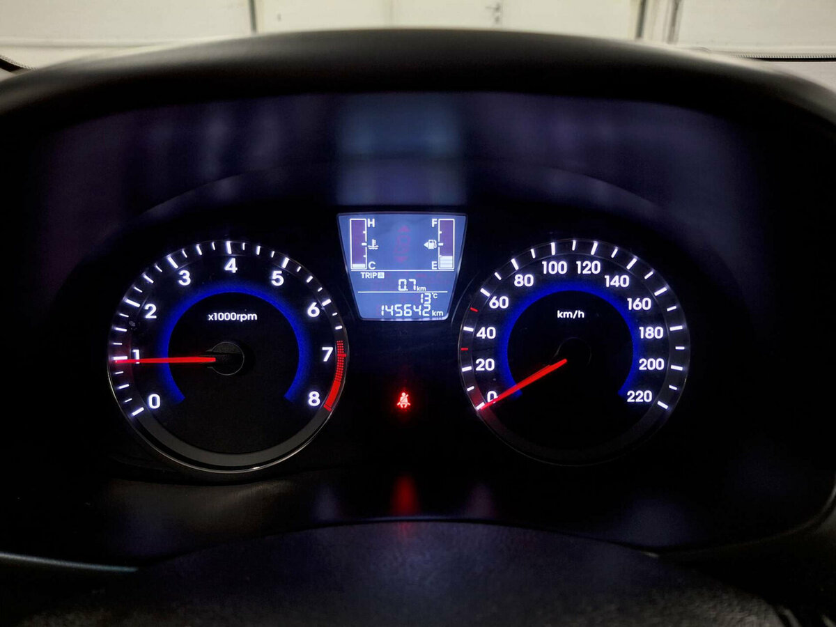 Hyundai Solaris I Рестайлинг, 2016 - Фото №12